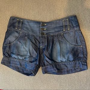 NWT United Colors of Benetton Denim Shorts, 31